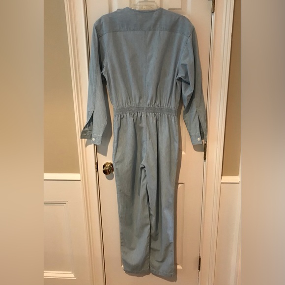 Eddie Bauer Women’s Size Medium Blue Chambray Jumpsuit - Picture 2 of 6